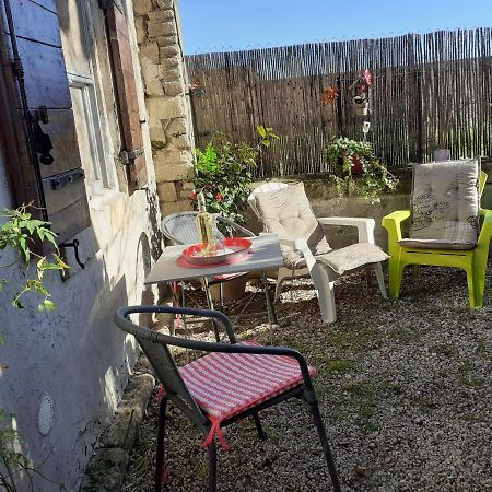 Petite Maison Dans La Campagne A 10 Mn A Pied Du Centre Ville อาร์ลส์ ภายนอก รูปภาพ